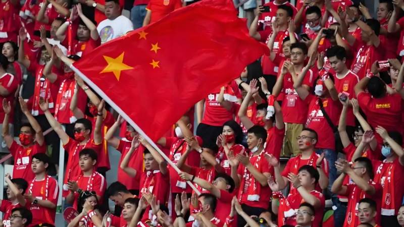 体育数据接口的实时性究竟由什么决定,从数据源到前端展示的全链路拆解